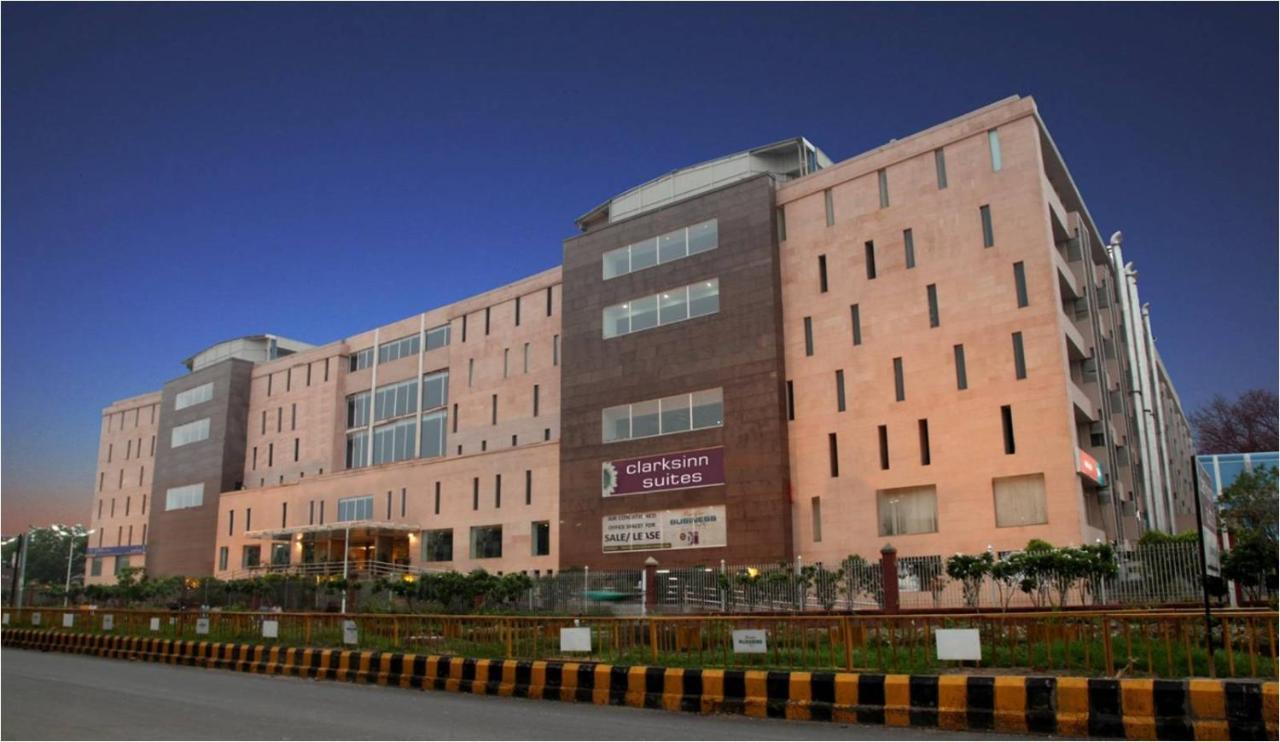 Отель Sk Klyde Grand Delhi Ncr Экстерьер фото